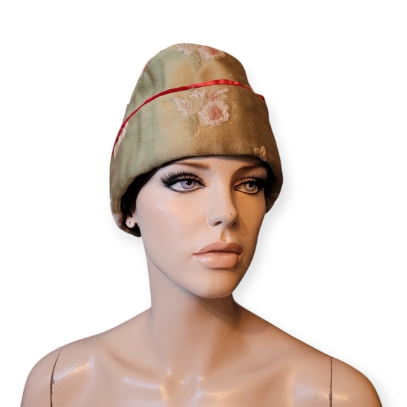 Vintage Chinese Silk Hat Floral Embroidery green-gold and red antique - Picture 2 of 11